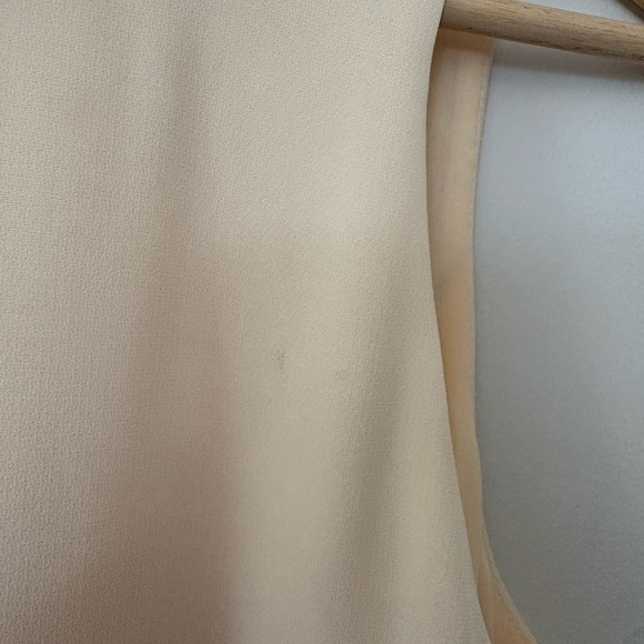 Elizabeth and James Trisha Highneck Dress in Butter Yellow - Size Small - Picture 3 of 10